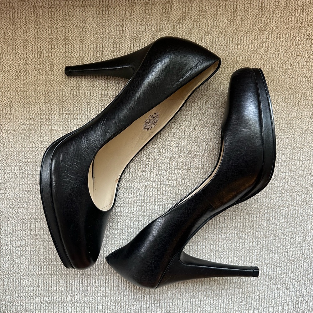 Nine West Black Platform Pumps